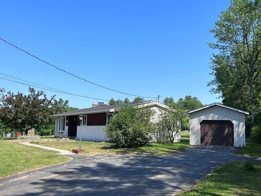 60 Salmon River Road Plattsburgh, NY 12901 - Photo 9 of 36 Gallery Image 9