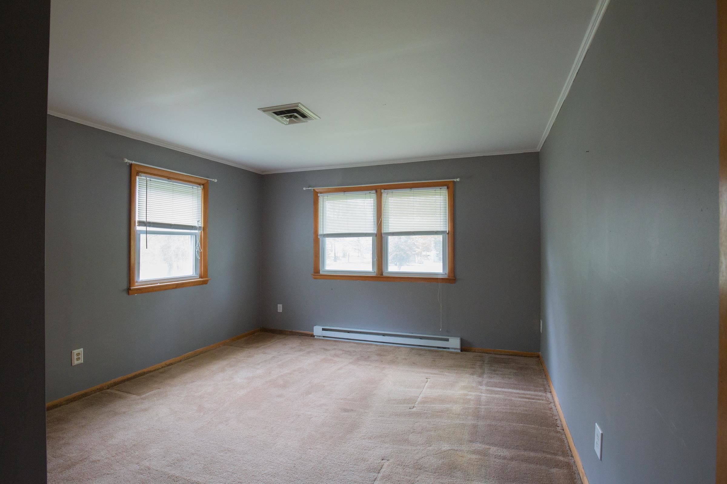 312 Ridge Cape May, NJ 08204 - Photo 20 of 32 an empty room with windows