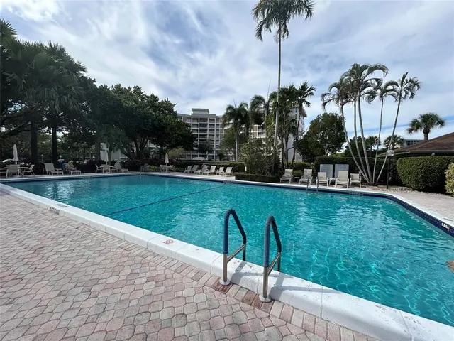 $299,000 | 2940 North Course Drive, Unit 507, Pompano Beach, FL 33069