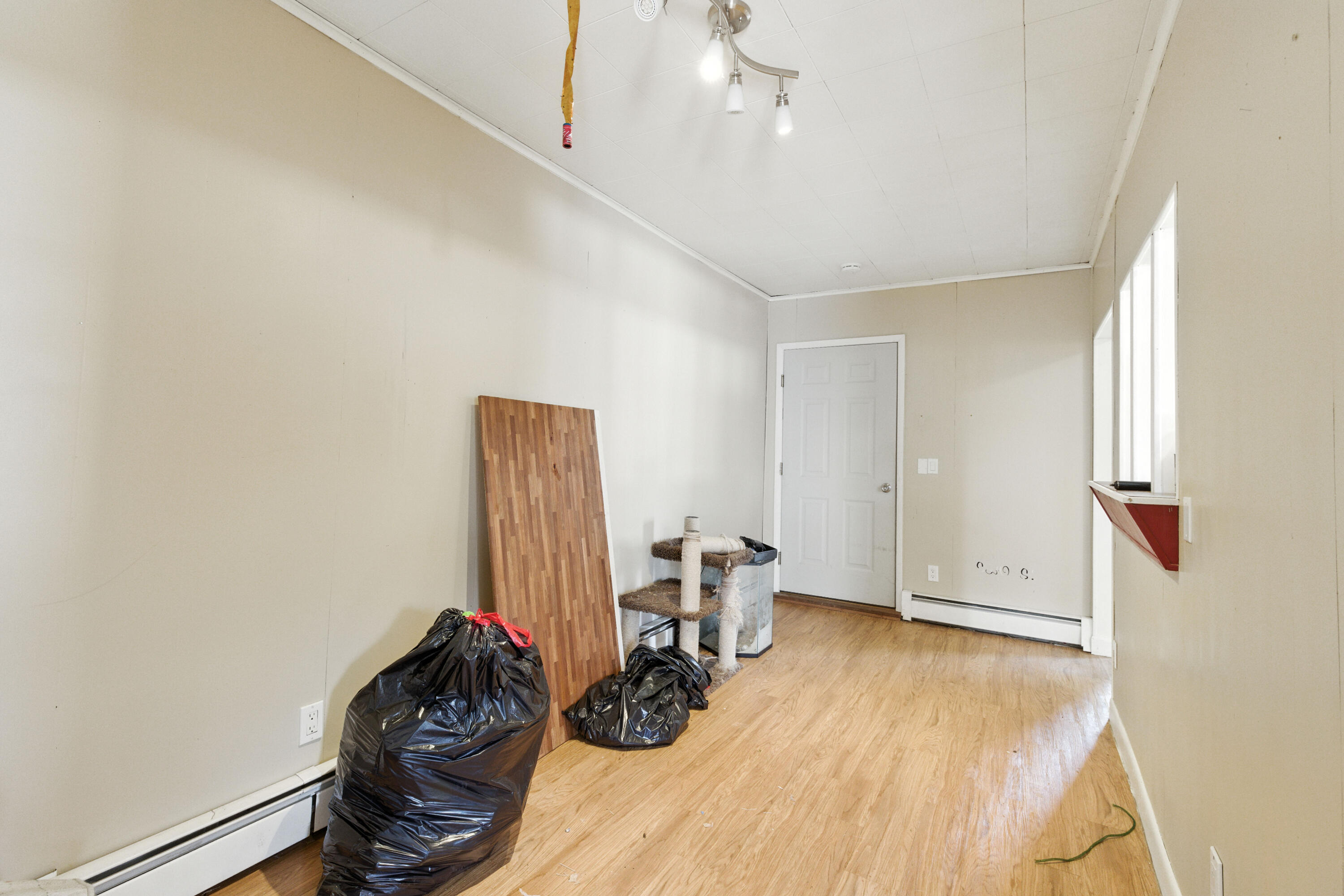 16 Hill Street Biddeford, ME 04005 - Photo 24 of 40 Apt 3 - Living room or dining room