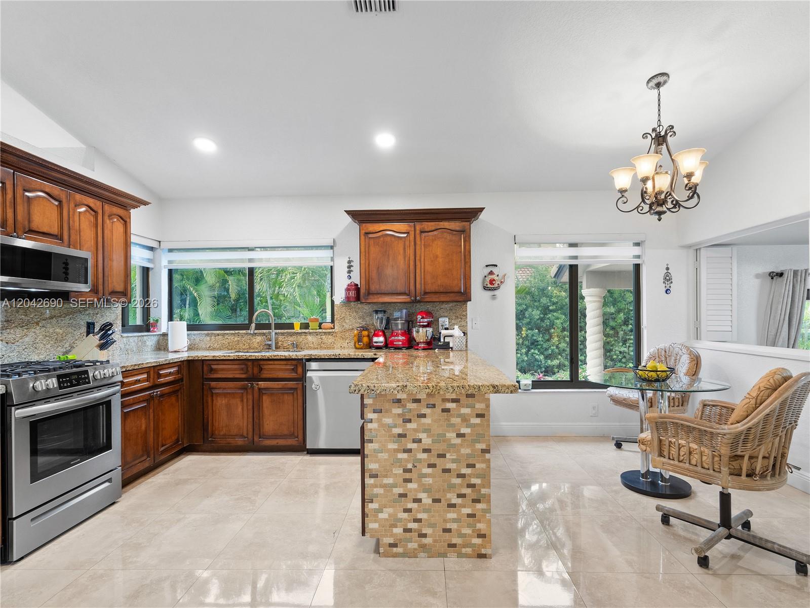 15480 Southwest 148th Street Miami, FL 33196 - Photo 16 of 57