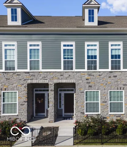 $2,575 | 812 Kinzer Avenue, Carmel, IN 46032