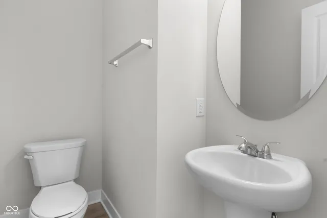 $2,575 | 812 Kinzer Avenue, Carmel, IN 46032