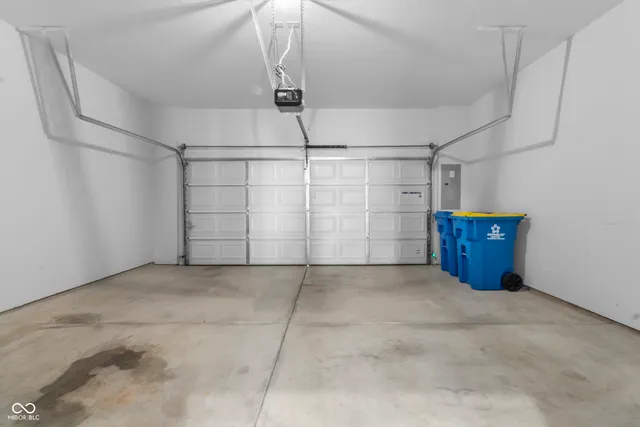 $2,575 | 812 Kinzer Avenue, Carmel, IN 46032