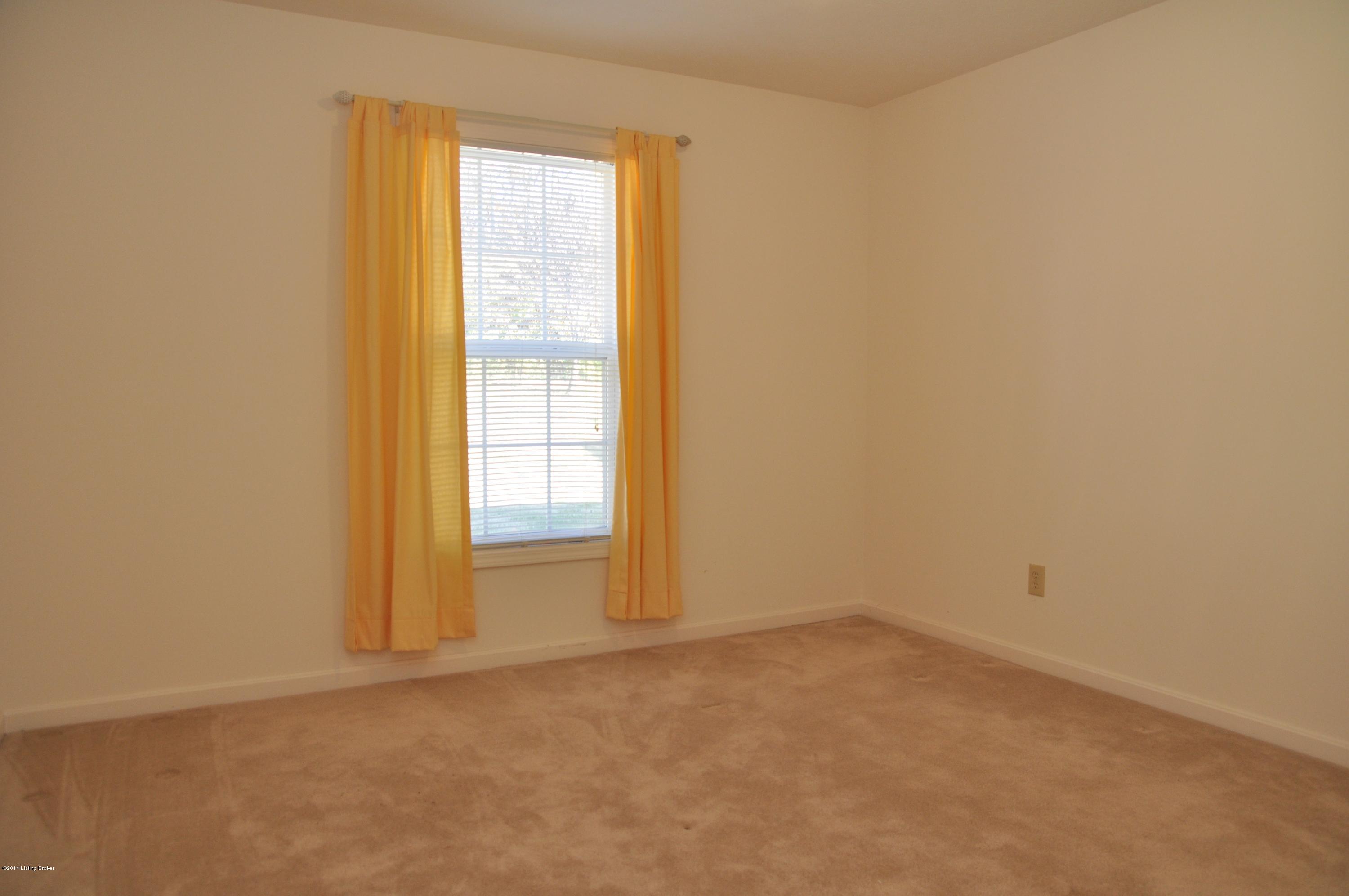 7207 Quindero Run Road Louisville, KY 40228 - Photo 18 of 40 36-dsc_1033
