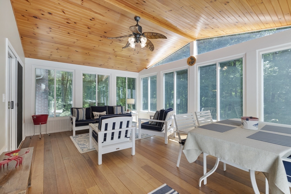 32 Field Road Medway, MA 02053 - Photo 19 of 42