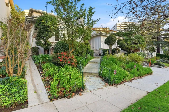 $9,495 | 1008 Westholme Avenue, Los Angeles, CA 90024