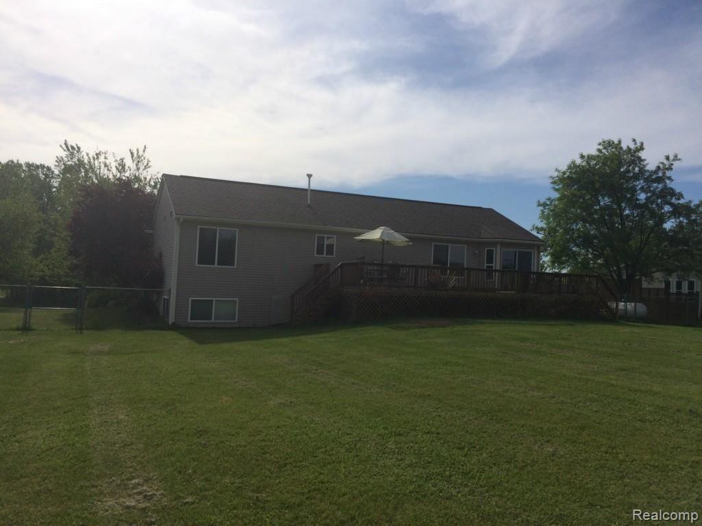 7862 North Nicholson Road Fowlerville, MI 48836 - Photo 17 of 20