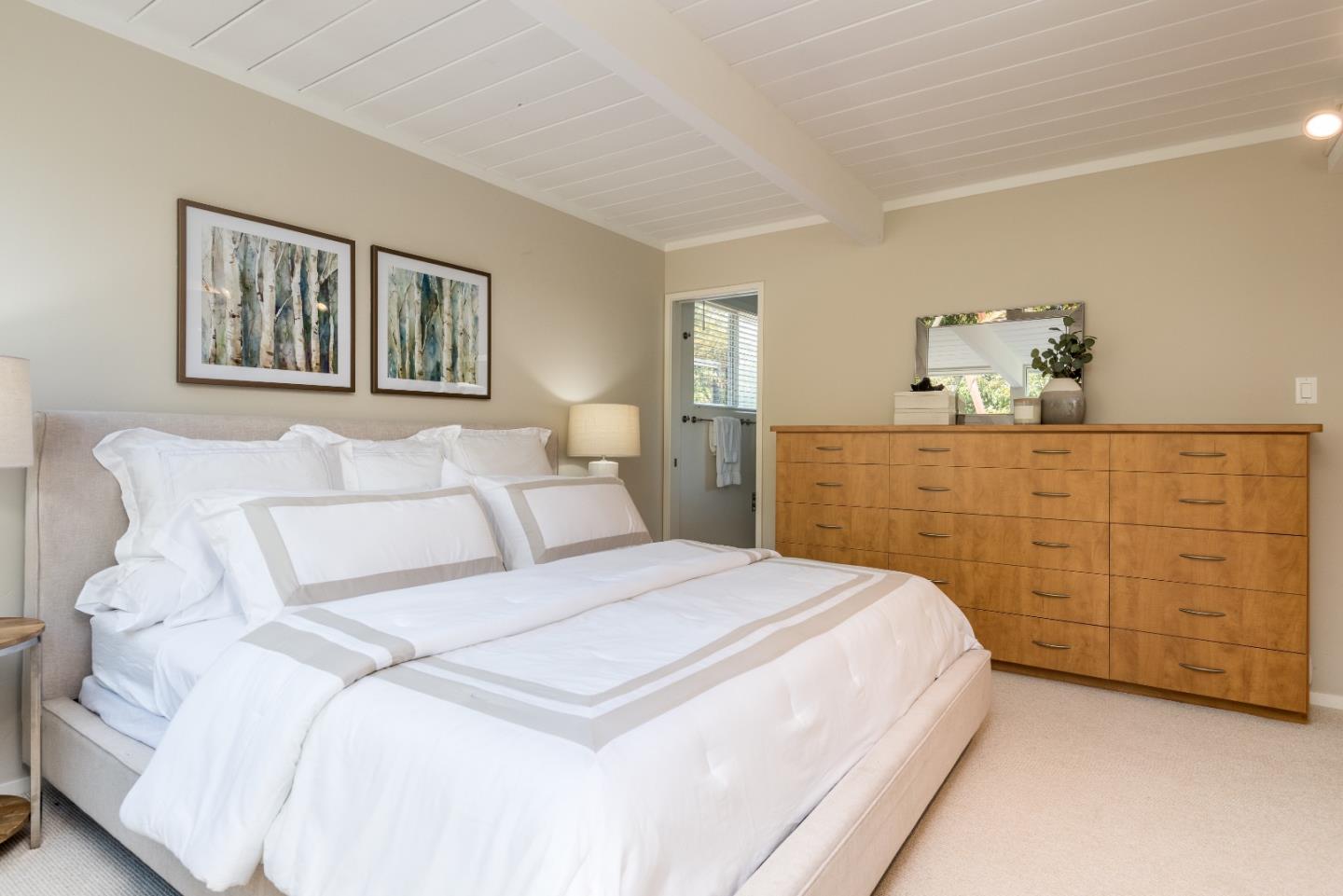 3476 Greer Road Palo Alto, CA 94303 - Photo 16 of 32 Gallery Image 16