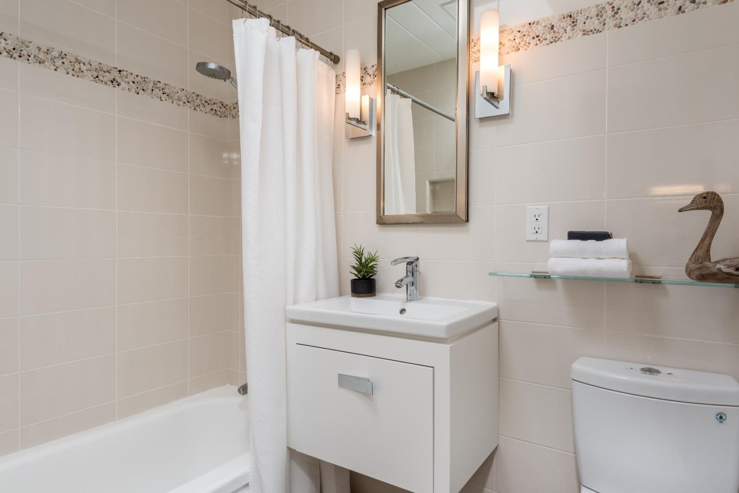 3476 Greer Road Palo Alto, CA 94303 - Photo 18 of 32 Gallery Image 18