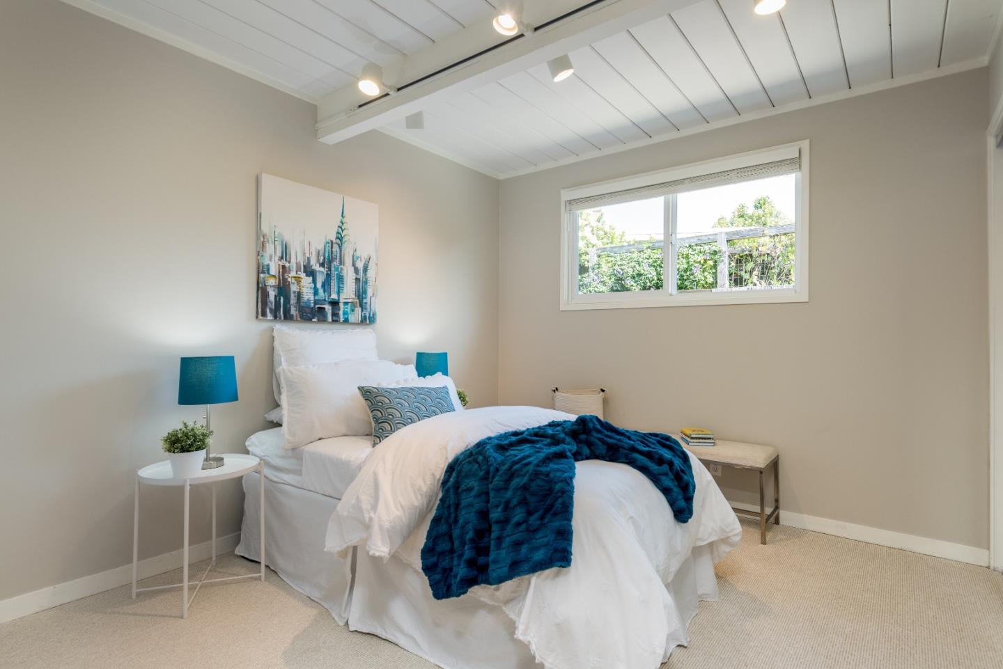 3476 Greer Road Palo Alto, CA 94303 - Photo 20 of 32 Gallery Image 20