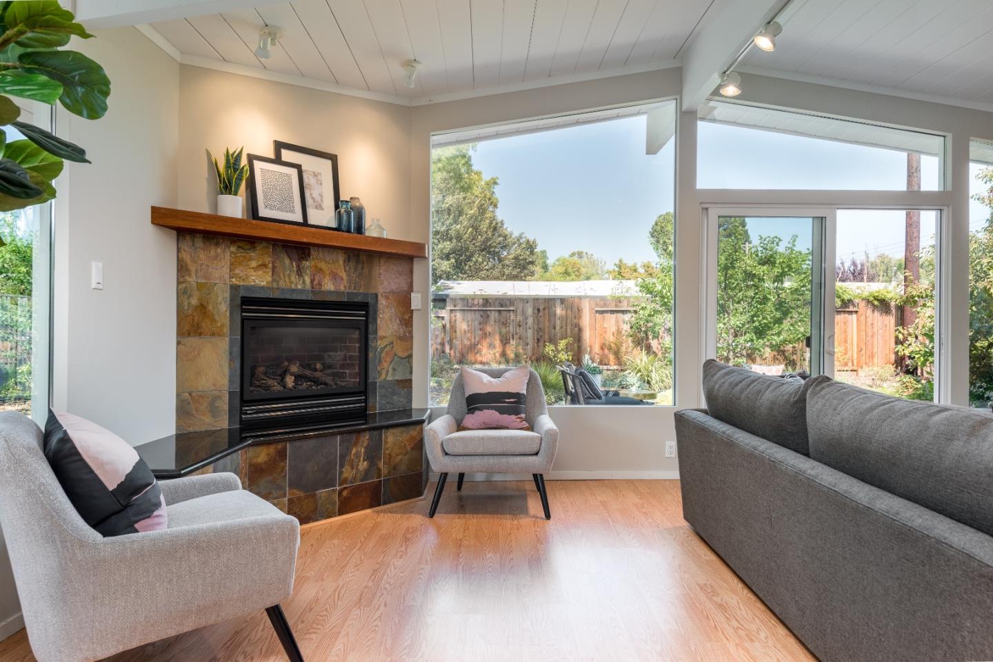 3476 Greer Road Palo Alto, CA 94303 - Photo 10 of 32 Gallery Image 10