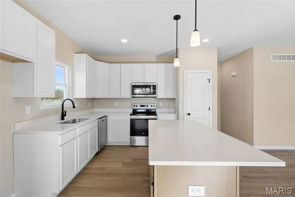$349,500 | 176 Hank's Close, Unit 176 STB, Washington, MO 63090