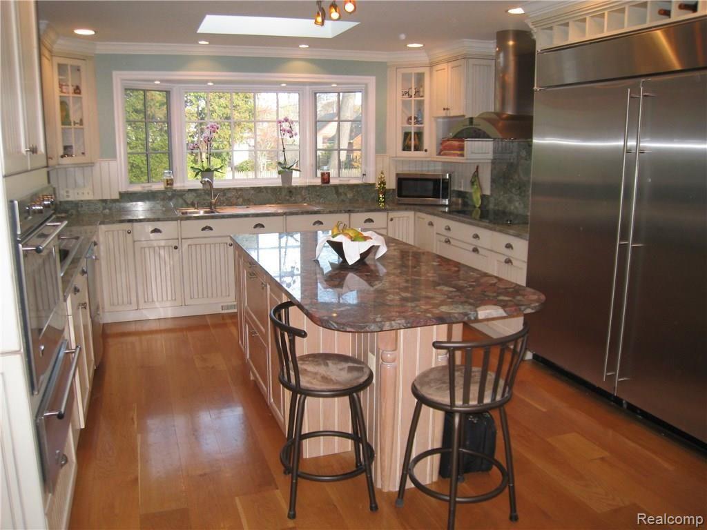 1112 Harvard Road Grosse Pointe, MI 48230 - Photo 10 of 28 Kitchen