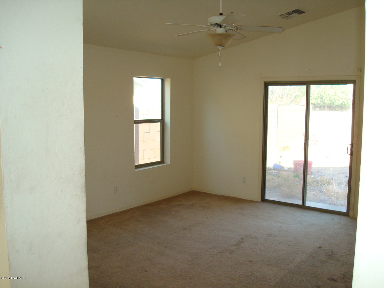 8606 West Payson Road Tolleson, AZ 85353 - Photo 6 of 11 Family Room