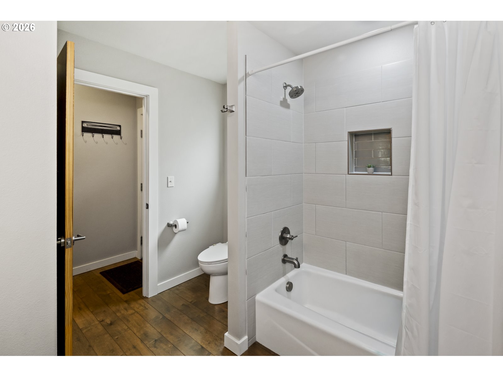9302 Southwest 30th Avenue Portland, OR 97219 - Photo 33 of 42 Gallery Image 33