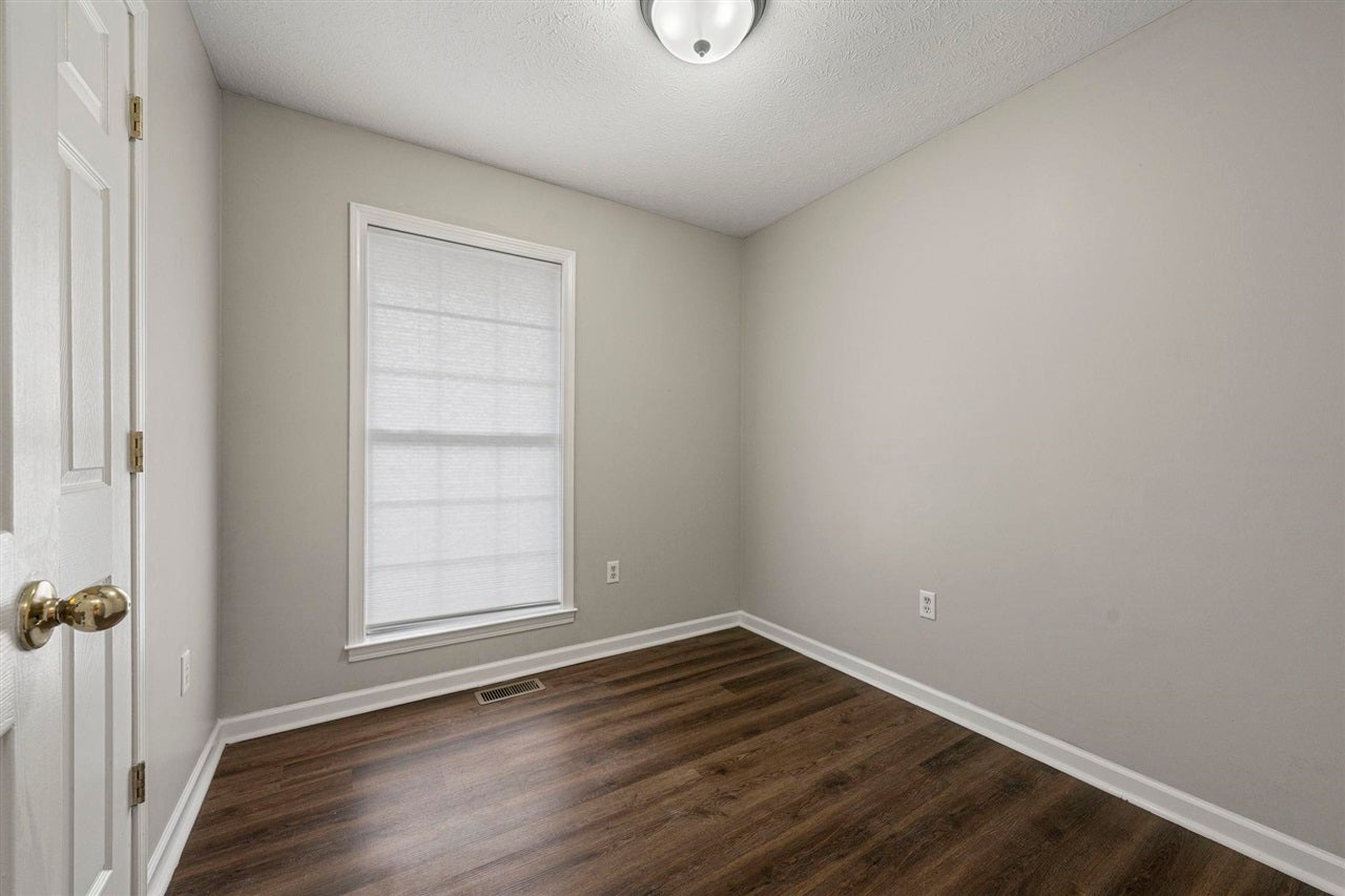 1307 Miller Pond Road Franklin, KY 42134 - Photo 7 of 22 Gallery Image 7