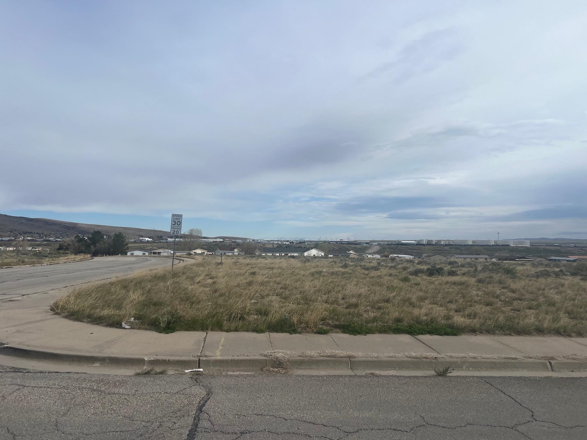725 East State Street Rawlins, WY 82301 - Photo 3 of 3