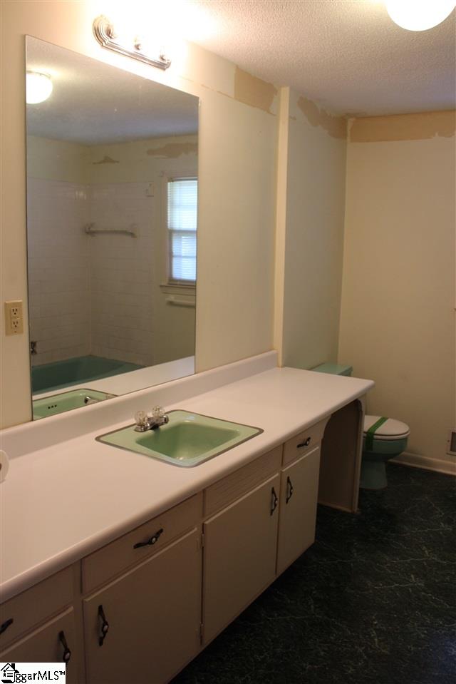 374 Flatwood Road Spartanburg, SC 29303 - Photo 12 of 18