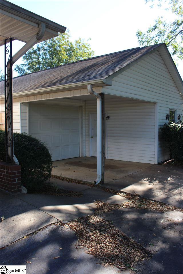 374 Flatwood Road Spartanburg, SC 29303 - Photo 13 of 18