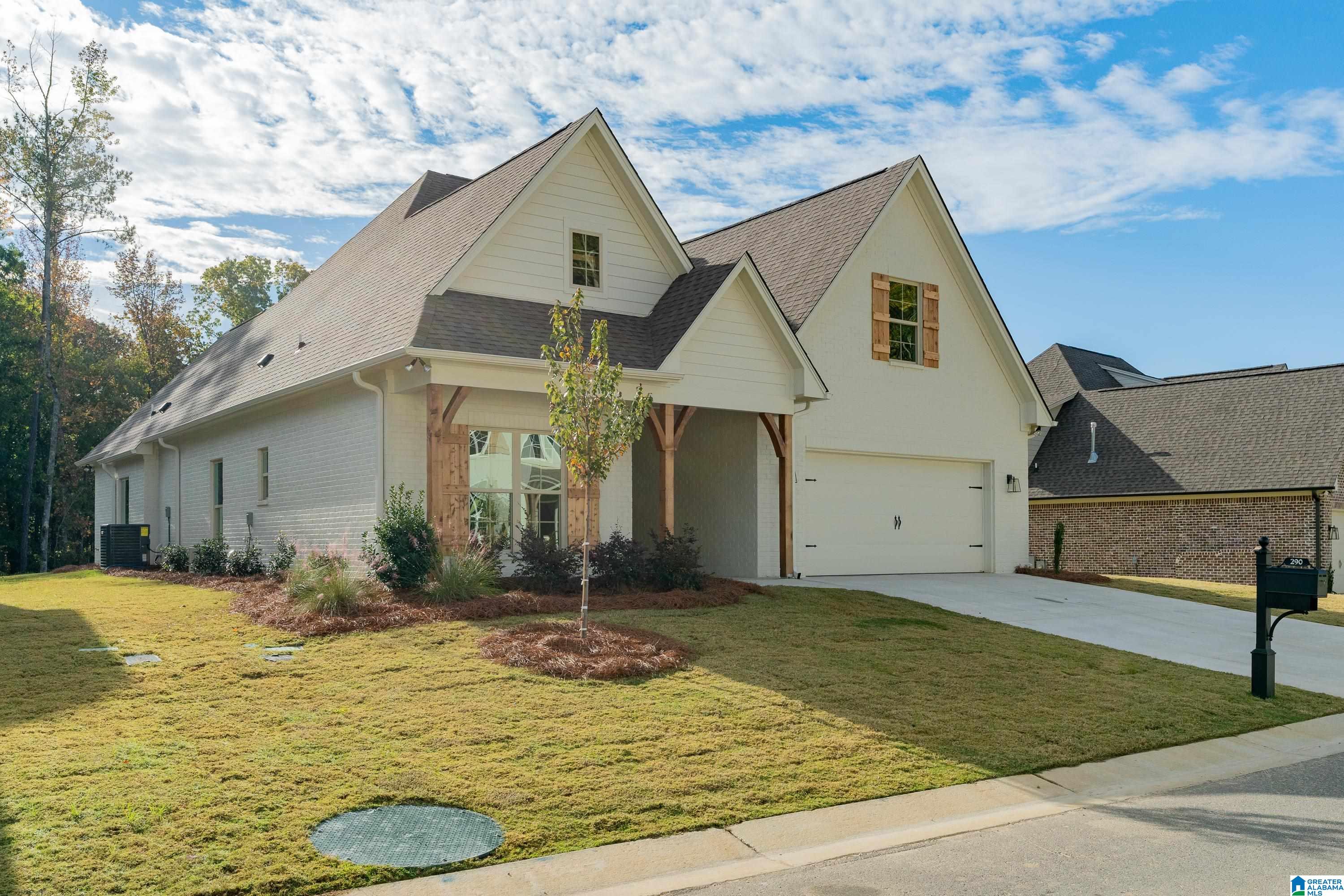 290 Kinross Circle Pelham, AL 35124 - Photo 2 of 44
