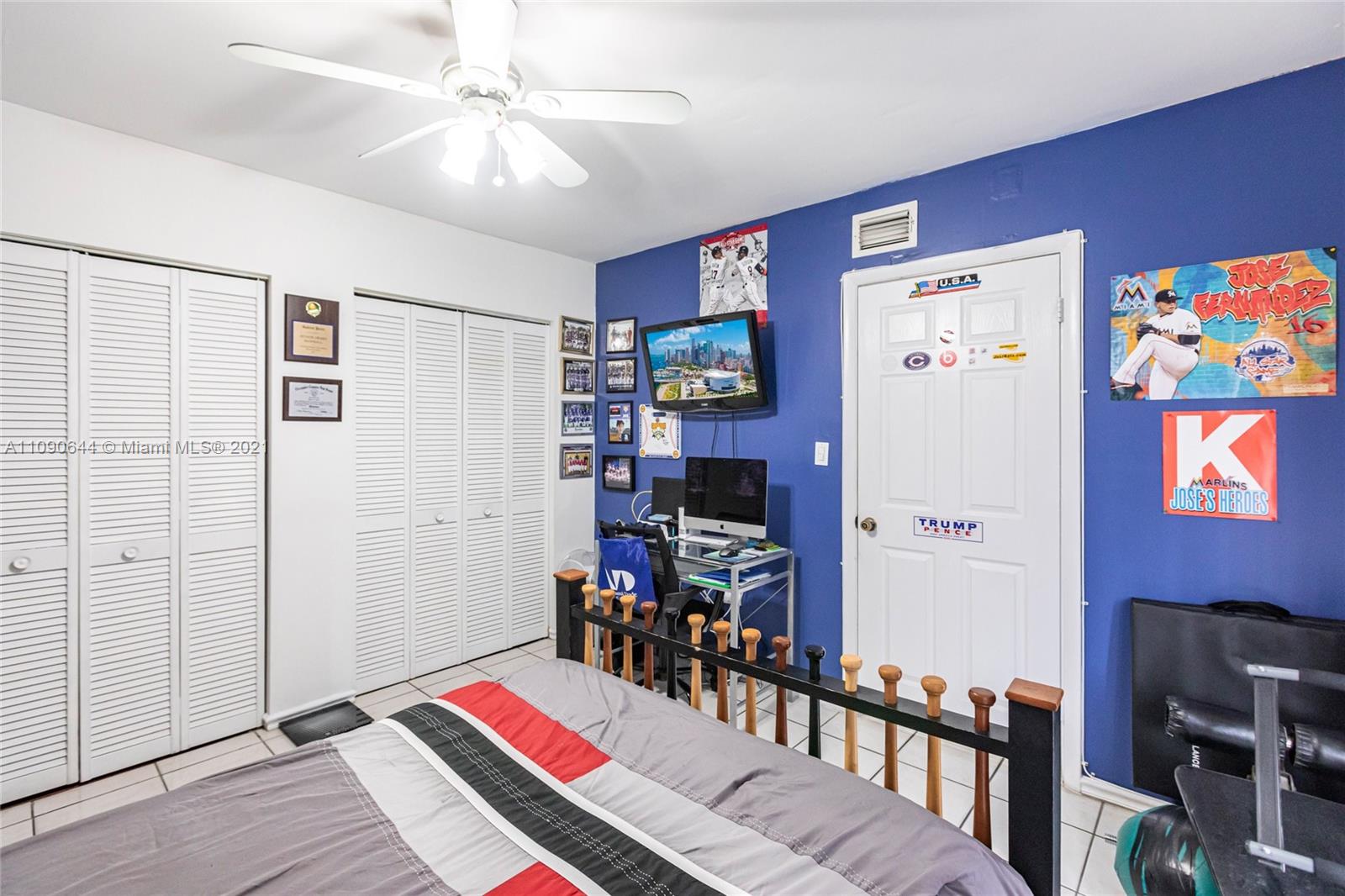 1925 Southwest 118th Court, Unit 138 Miami, FL 33175 - Photo 8 of 15 a very nice looking room with a large window