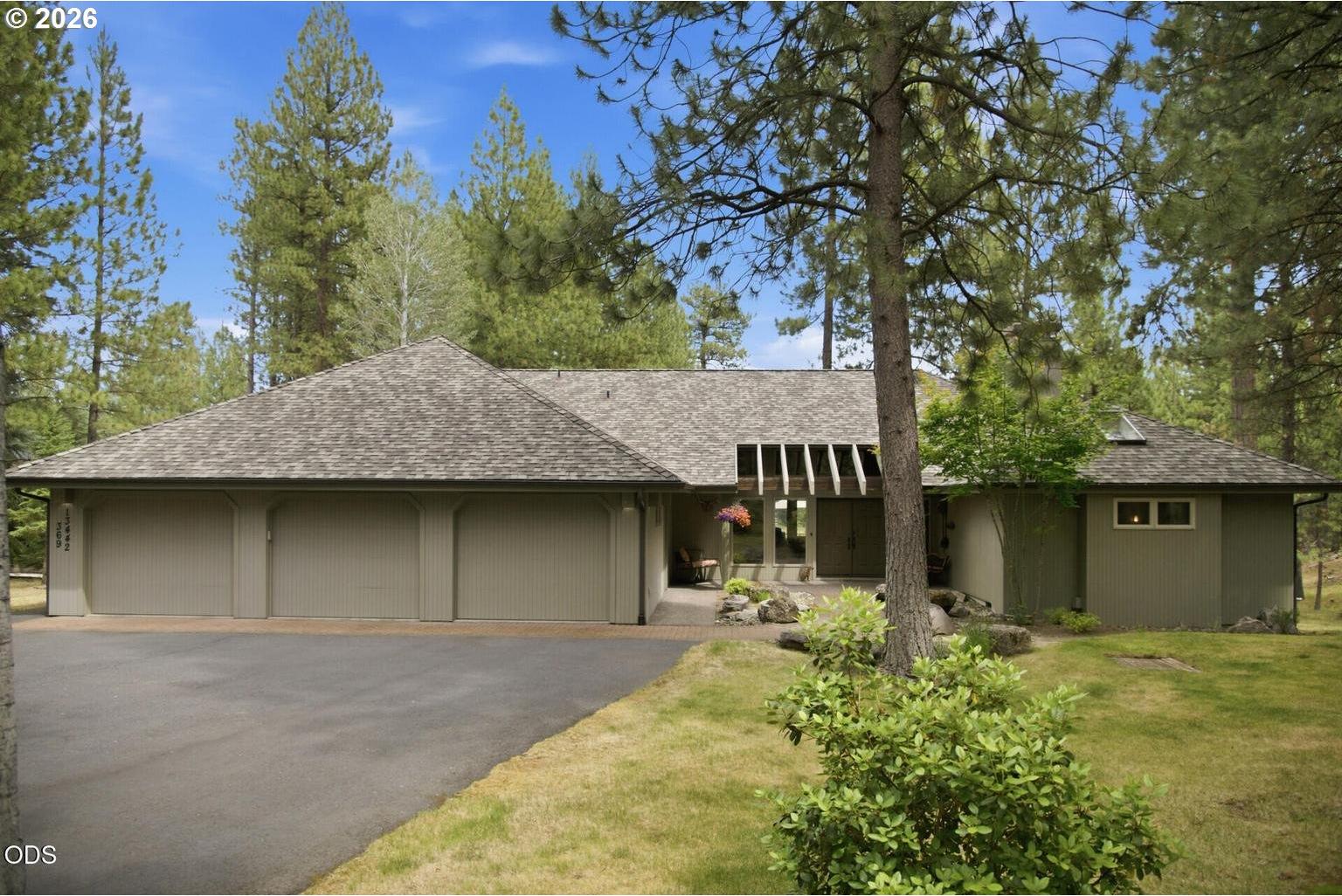 13442 Galium Black Butte Ranch, OR 97759 - Photo 9 of 48 Gallery Image 9