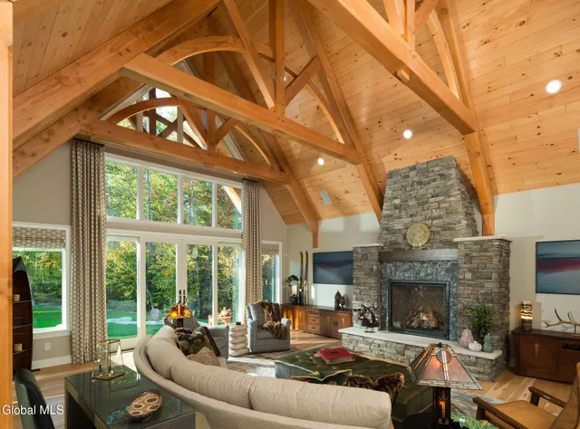 $1,999,900 | 110 Trask Lane, Saratoga, NY 12866