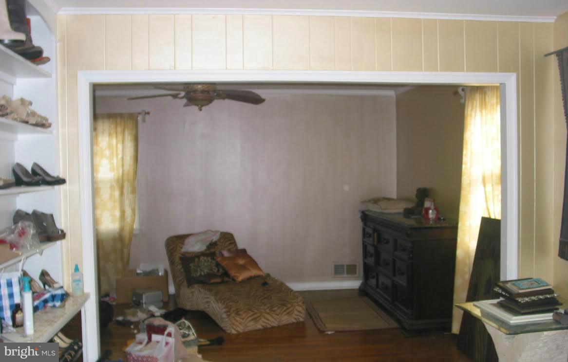2416 Parallel Lane Silver Spring, MD 20904 - Photo 9 of 22 a view of a hallway with workspace