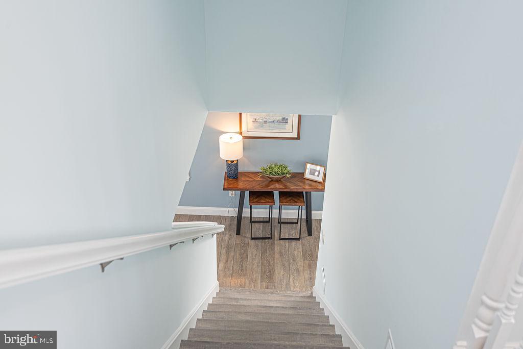 10404 New Quay Road Ocean City, MD 21842 - Photo 26 of 44 going upstairs...