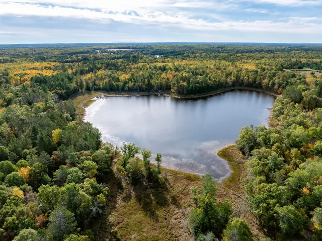 $340,000 | Xxx Xxx County Road, Danbury, WI 54830