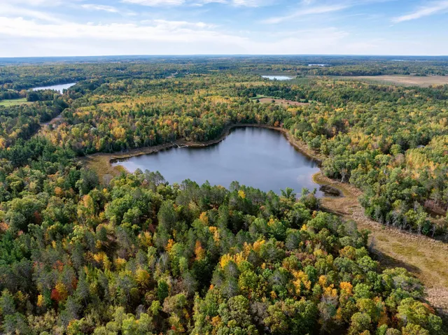 $340,000 | Xxx Xxx County Road, Danbury, WI 54830