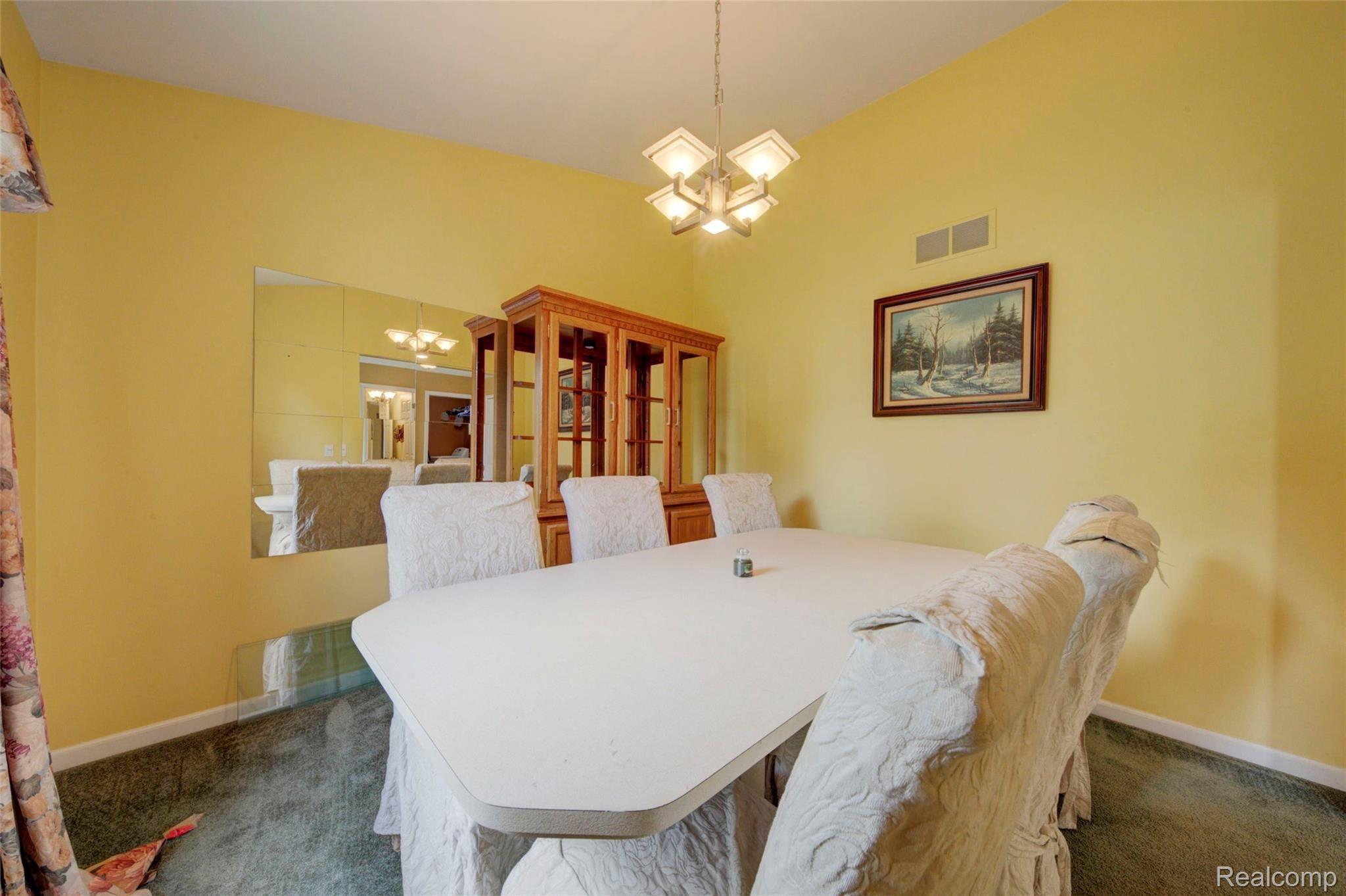2501 Clivedon Road Howell, MI 48843 - Photo 8 of 74 4H8A3649_50_51.jpg