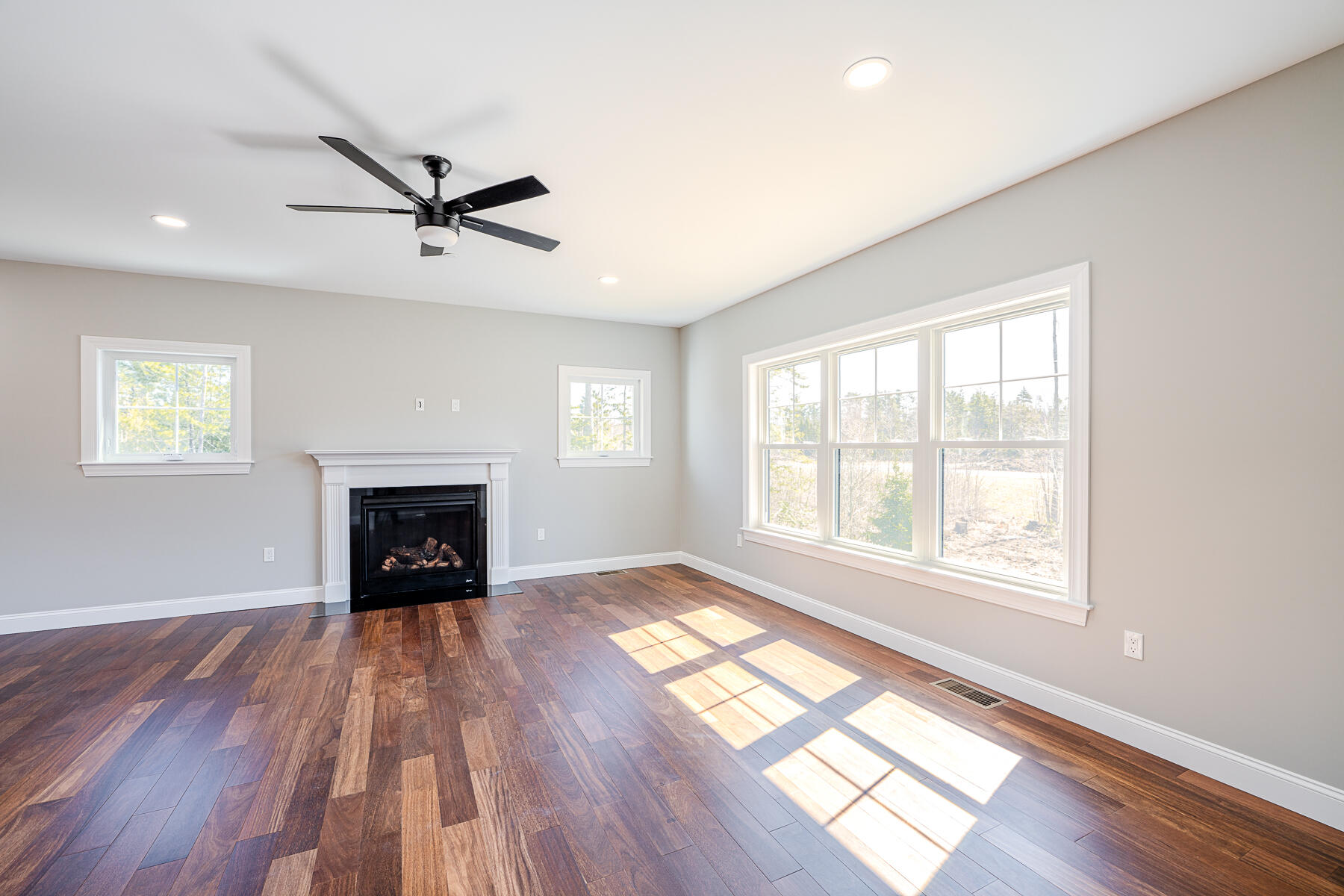 54 Forest Drive Arundel, ME 04046 - Photo 12 of 78 54 forest-36