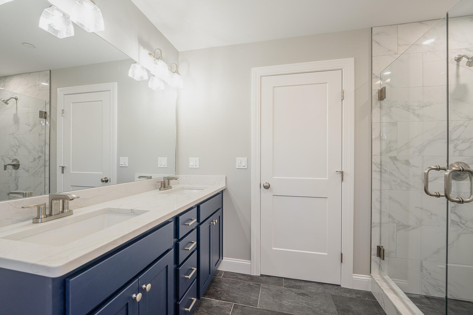 54 Forest Drive Arundel, ME 04046 - Photo 29 of 78 1st Floor Primary