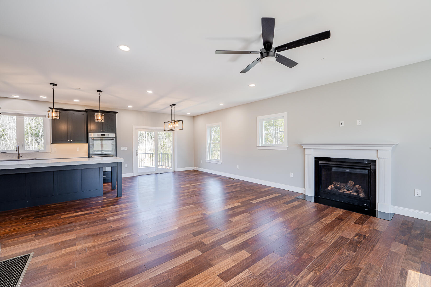 54 Forest Drive Arundel, ME 04046 - Photo 3 of 78 Living Room