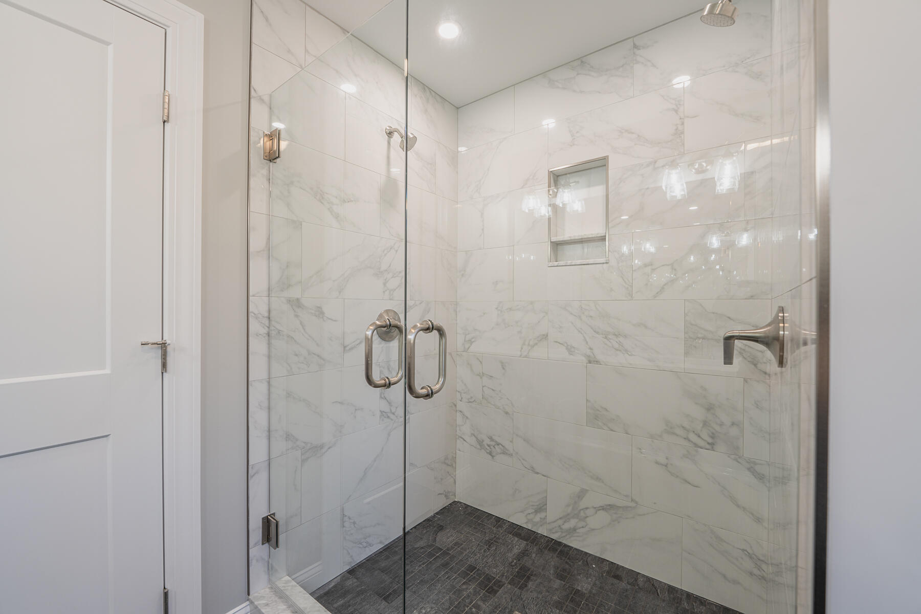 54 Forest Drive Arundel, ME 04046 - Photo 31 of 78 1st Floor Primary