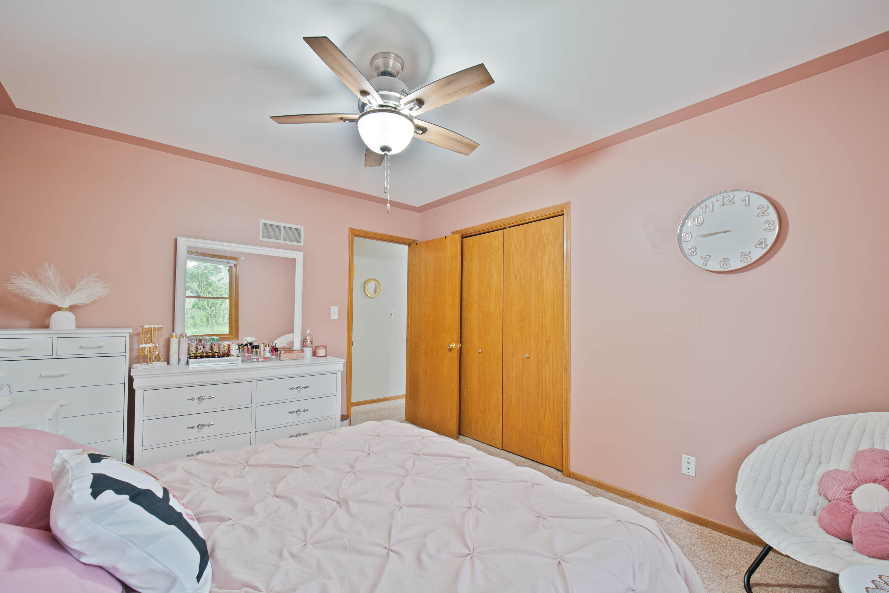 7019 Forest Ridge Drive Schererville, IN 46375 - Photo 16 of 19 3000x2000