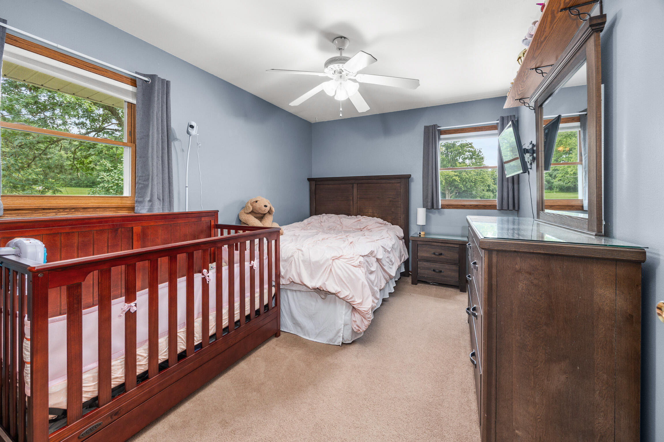 W314S7944 High View Circle Mukwonago, WI 53149 - Photo 29 of 74 Bedroom