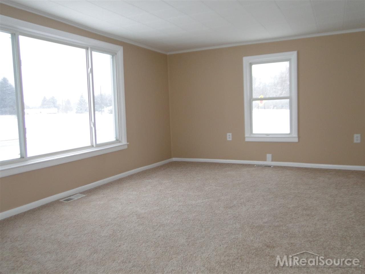 1064 Angle Road Lapeer, MI 48446 - Photo 7 of 28