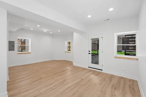 $599,000 | 2647 West Walton Street, Unit 1, Chicago, IL 60622