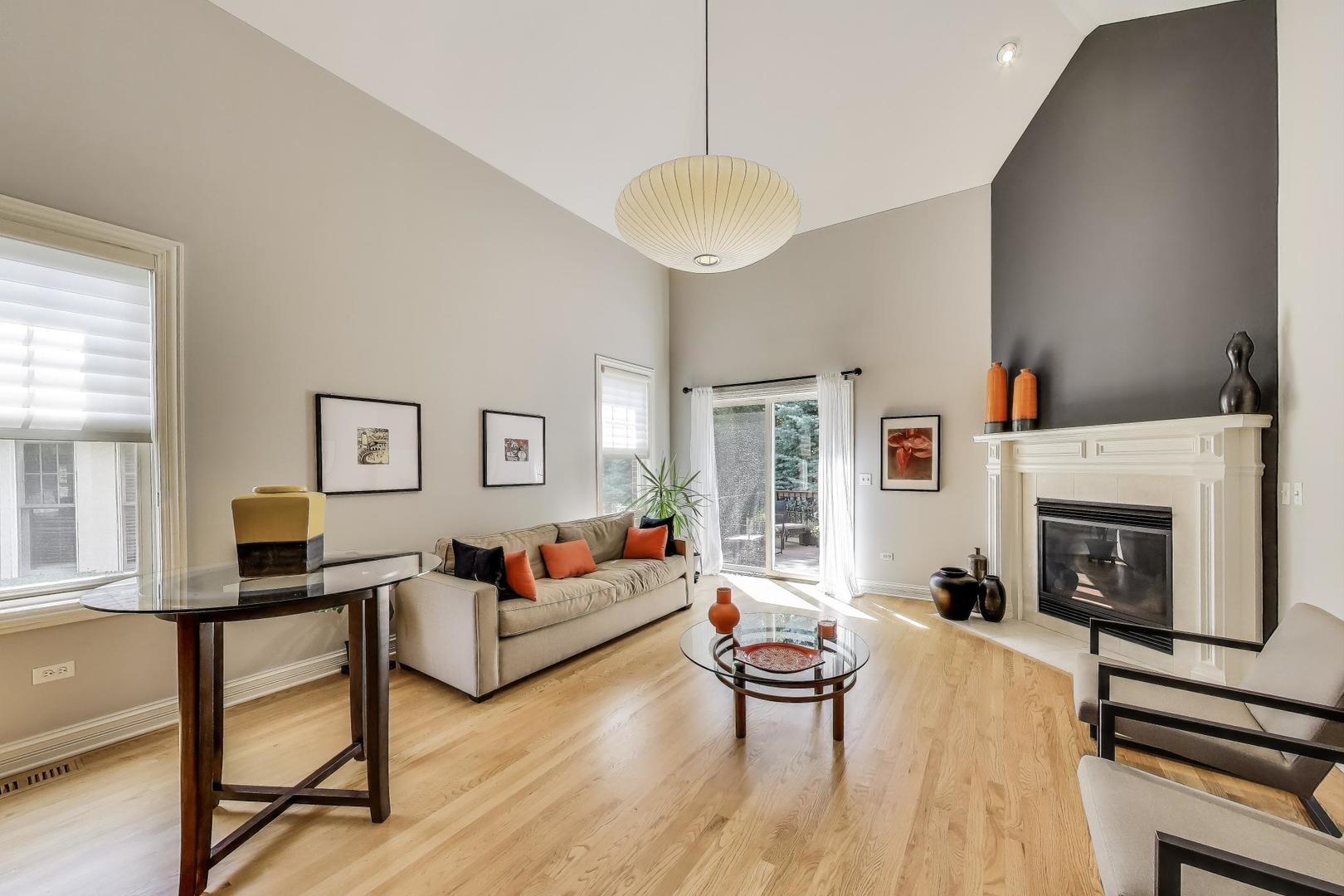 3123 Thorne Hill Court, Unit 11 Lisle, IL 60532 - Photo 11 of 37