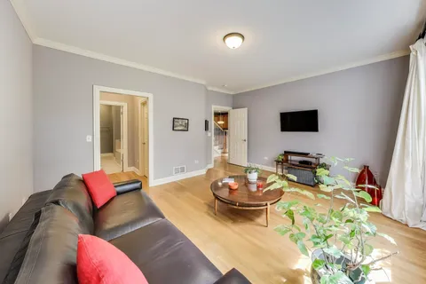 $685,000 | 3123 Thorne Hill Court, Unit 11, Lisle, IL 60532