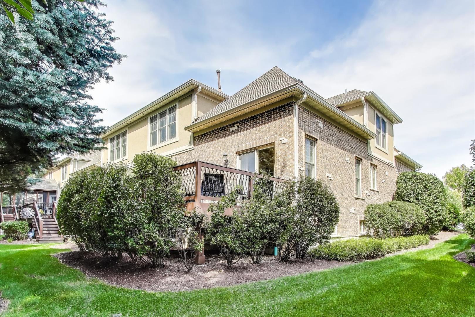 3123 Thorne Hill Court, Unit 11 Lisle, IL 60532 - Photo 34 of 37