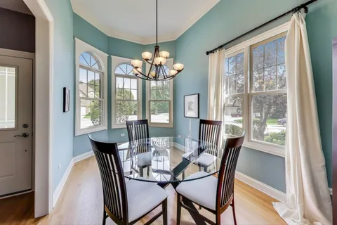 $685,000 | 3123 Thorne Hill Court, Unit 11, Lisle, IL 60532