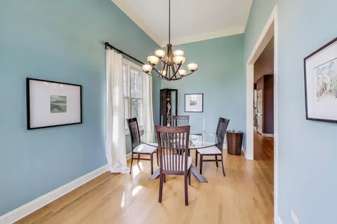 $685,000 | 3123 Thorne Hill Court, Unit 11, Lisle, IL 60532