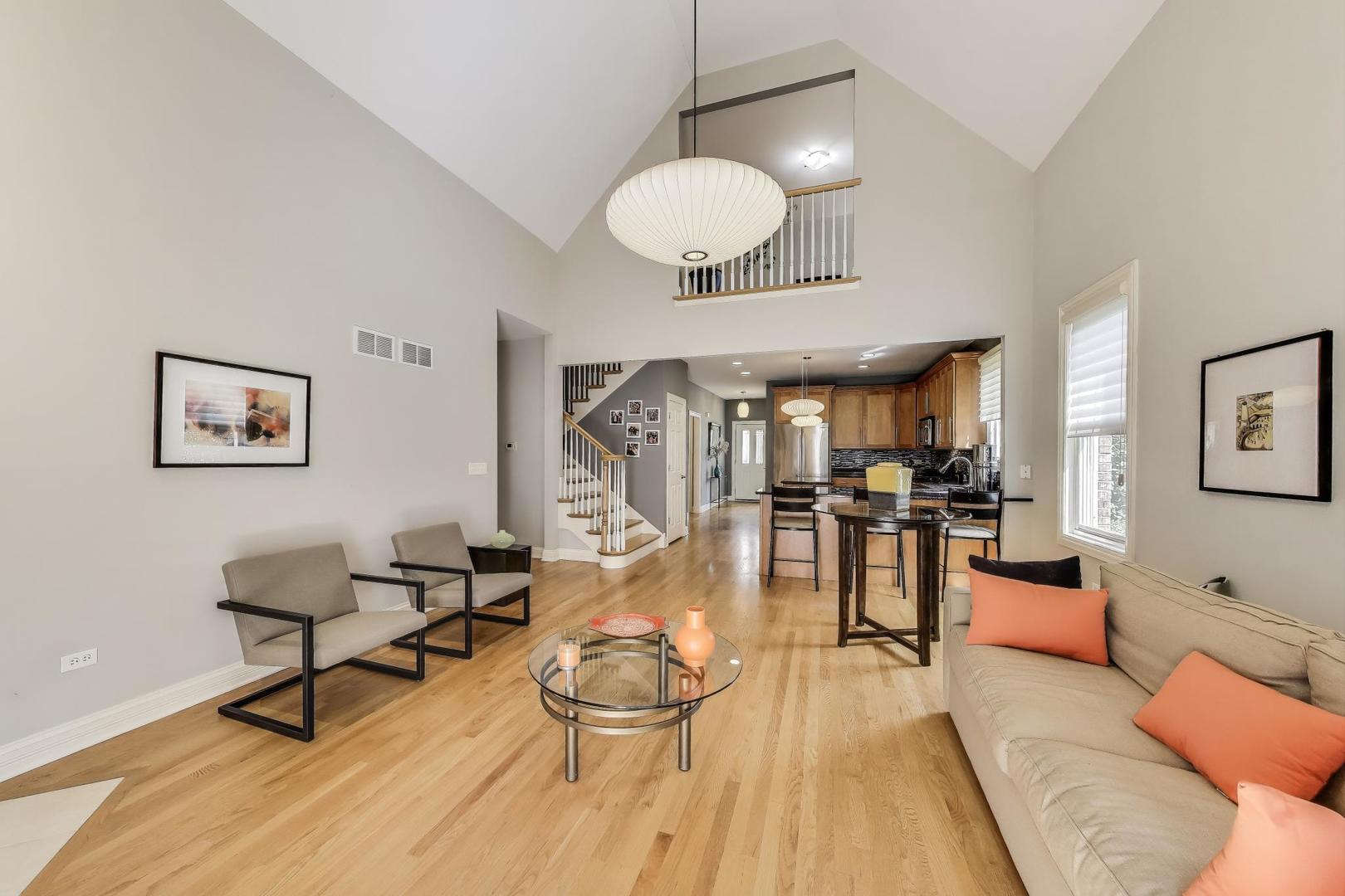 3123 Thorne Hill Court, Unit 11 Lisle, IL 60532 - Photo 10 of 37