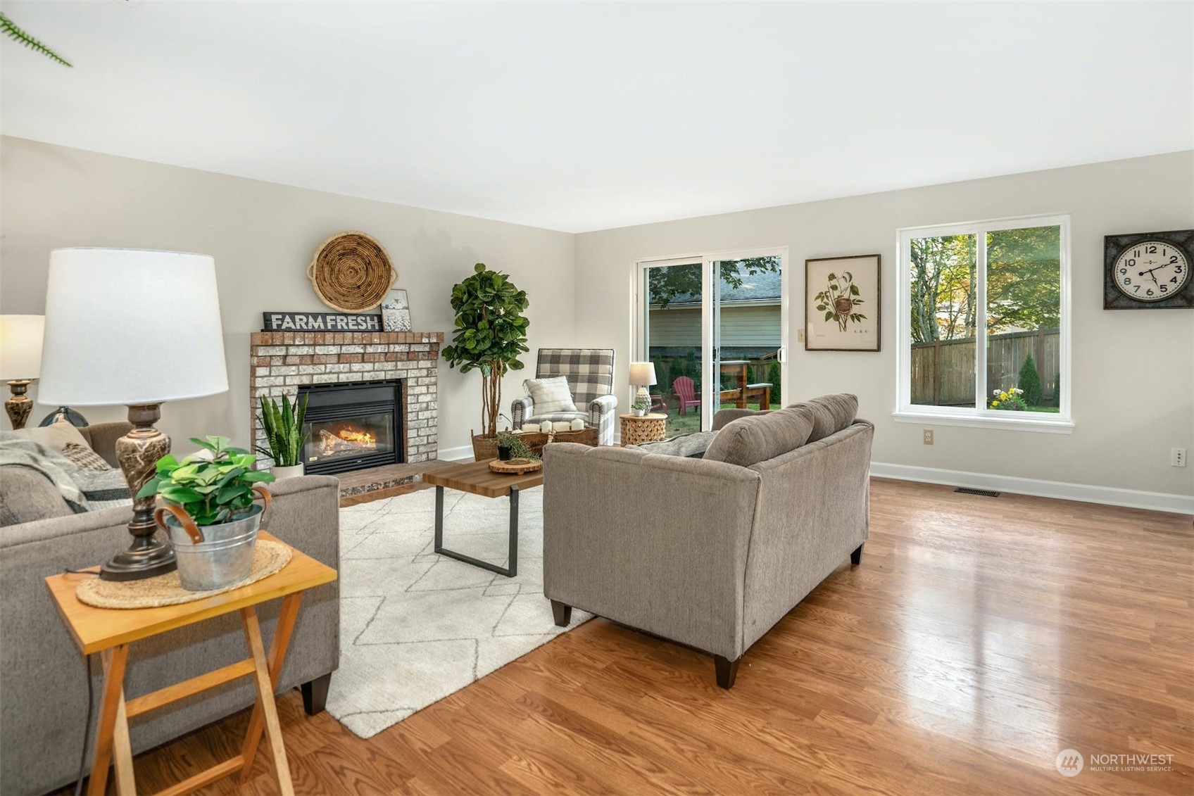 2019 Camas Avenue Northeast Renton, WA 98056 - Photo 10 of 36 Gallery Image 10
