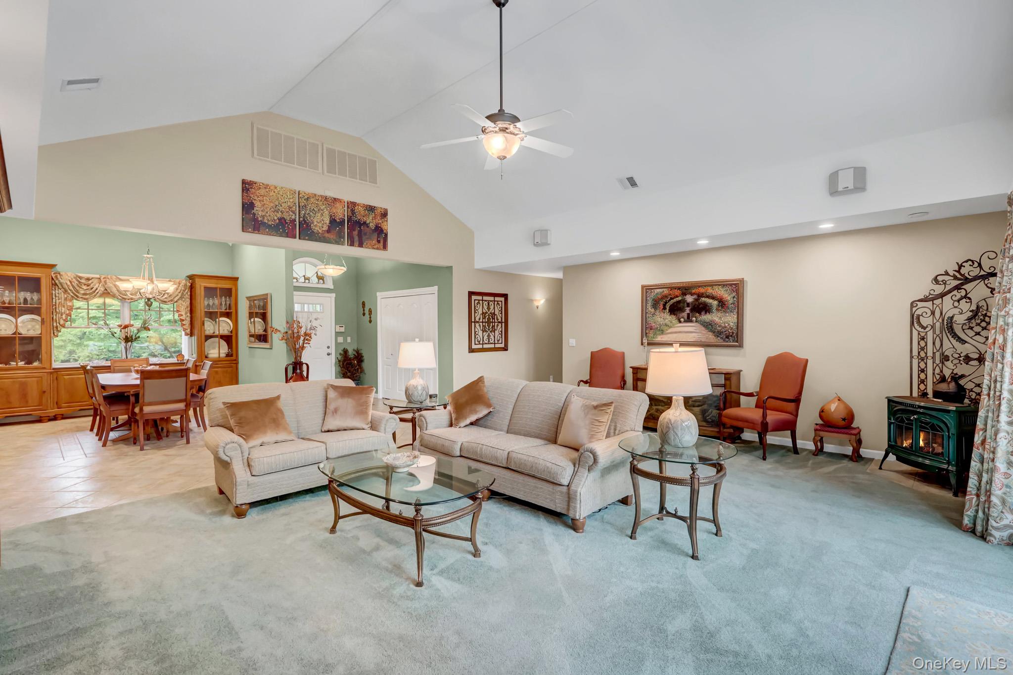 71 Dyke Road Setauket, NY 11733 - Photo 12 of 47