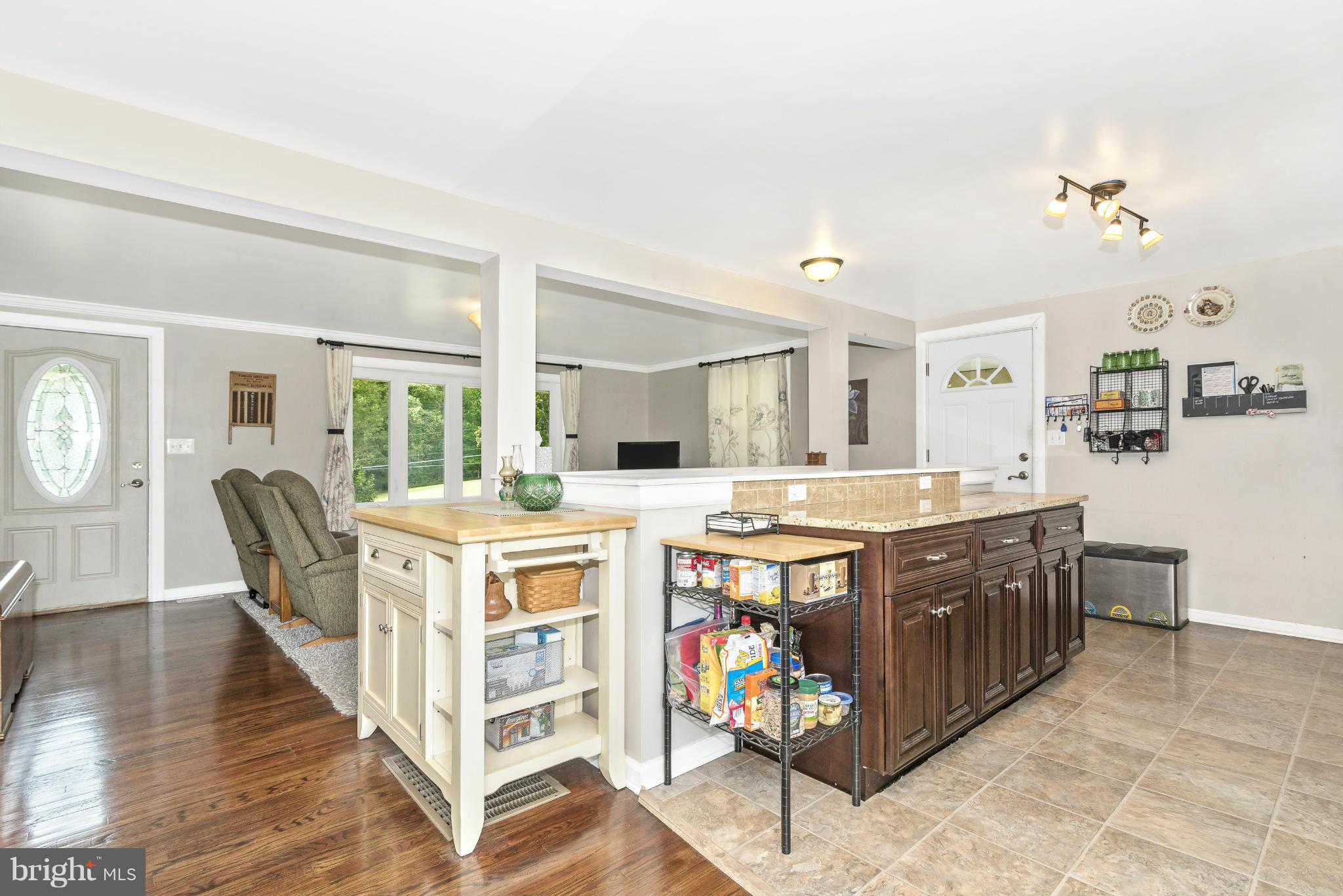 8341 Reno Monument Road Middletown, MD 21769 - Photo 13 of 30 Interior (General)